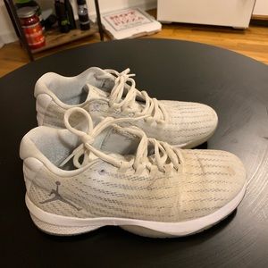 Jordan’s size US 9